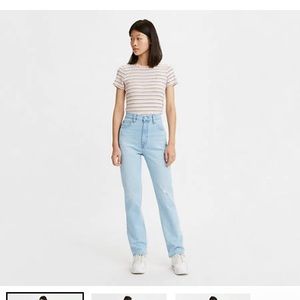 Levi's® Premium
70'S HIGH RISE SLIM STRAIGHT WOMEN'S JEANS 29